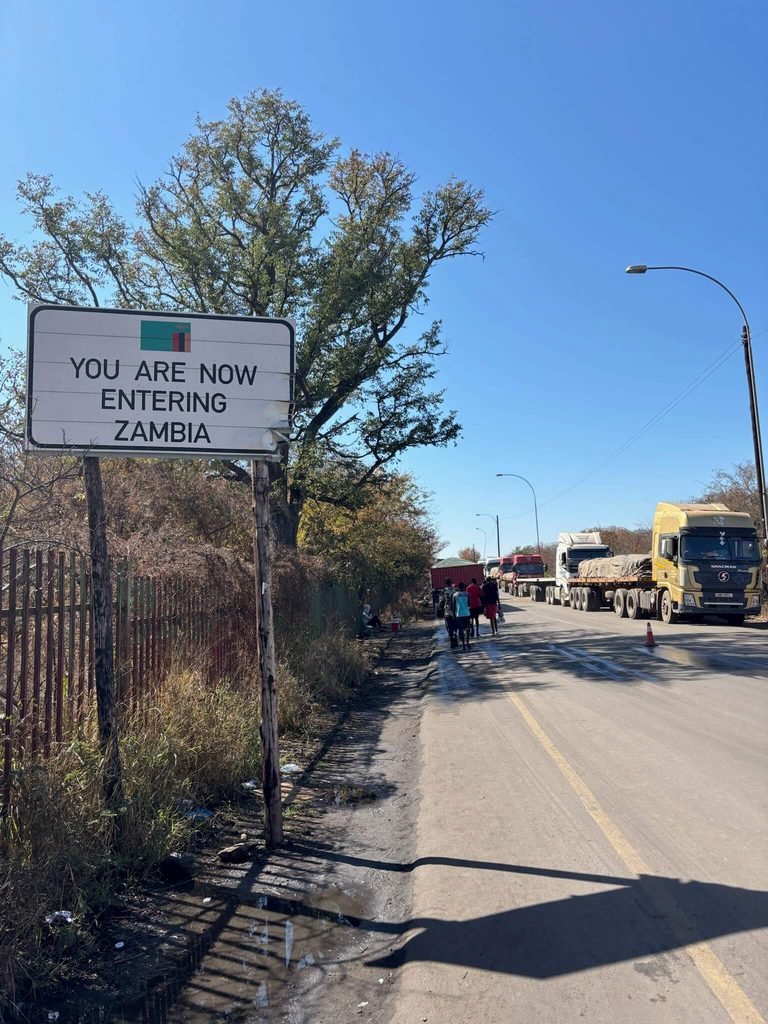 entering zambia sign